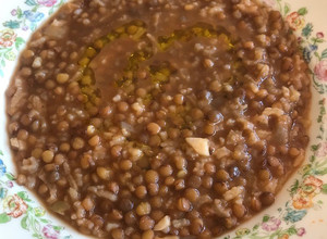 Una foto de Lentejas turcas con arroz