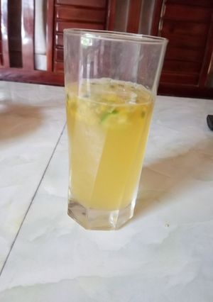 Hình của món Nước chanh leo hạ nhiệt ngày hè.