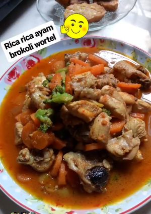 Foto resep Rica rica ayam brokoli wortel simple