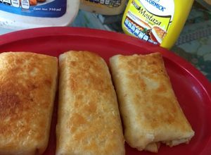 Una foto de Chimichangas de pollo mmm yomi yomi