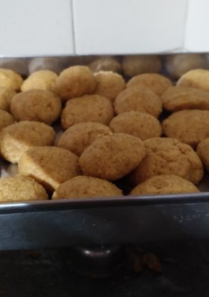મગસ ના લાડુ (Magas Ladoo Recipe In Gujarati) રેસીપી મુખ્ય ફોટો