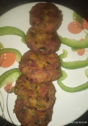 ब्रेड कटलेट (bread cutlet recipe in Hindi) रेसिपी मुख्य फोटो