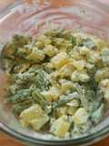 Ensalada de ejotes, papa y huevo saludable