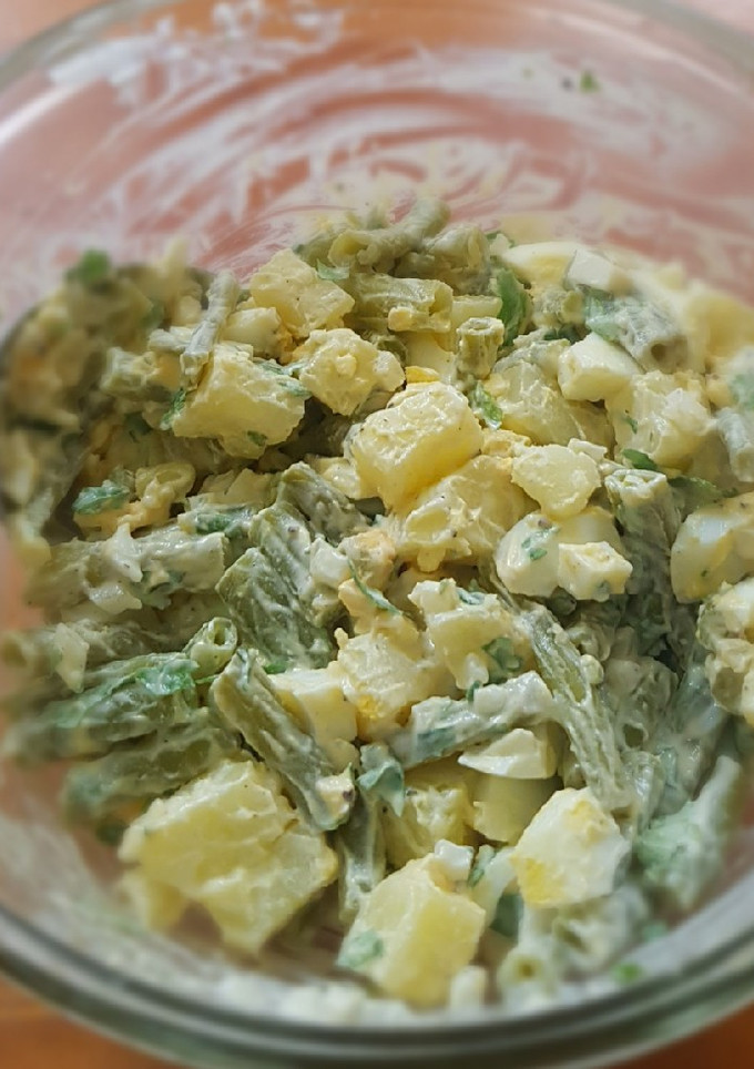 Una foto de Ensalada de ejotes, papa y huevo saludable