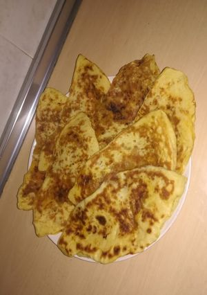 صورة لوصفة مسمن معمر بالخضار و التونة