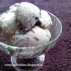 A picture of Oreo Ice Cream.