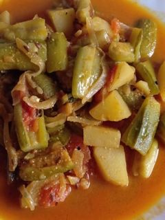 ঝিঙে আলু পোস্ত (jhinge aloo posto recipe in Bengali) রেসিপির প্রধান ছবি