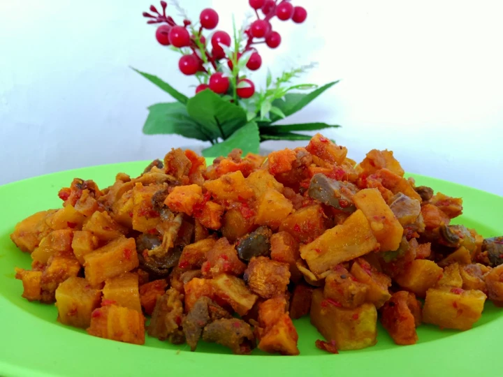 Langkah Mudah untuk Membikin Resep Sambal goreng ati kentang wortel yang Bisa Manjain Lidah Anti Ribet, Uenak Banget