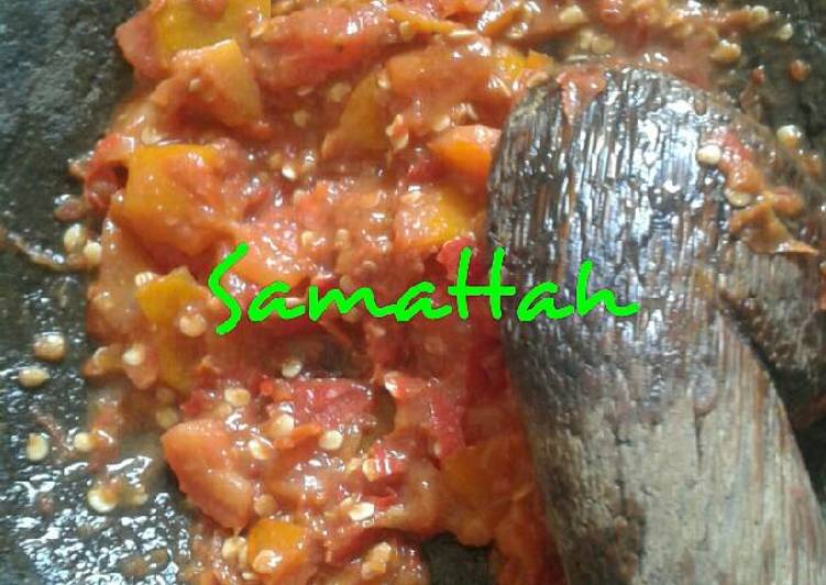 Resep: Sambel Tomat Mentah yang Lezat