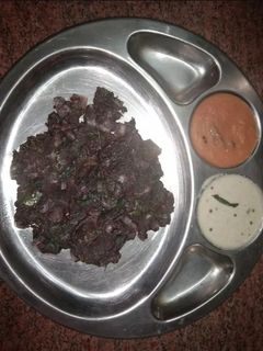 ராகி ரொட்டி(Ragi rotti recipe in Tamil) செய்முறை முக்கிய புகைப்படம்