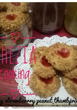 Foto resep 62,crunchy strawberry peanut thumbprint cookies