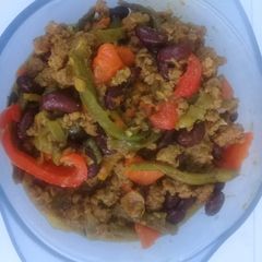 A picture of Mince with red kidney beans.
