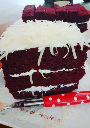 Foto resep Simple & moist red velvet cake