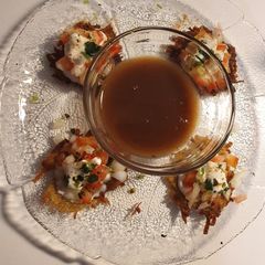 A picture of Potato pan cake chaat.