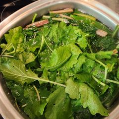 A picture of Fresh boiled Greens from my garden 😋.