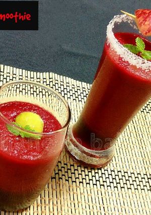 A picture of Bloody Apple Smoothie.