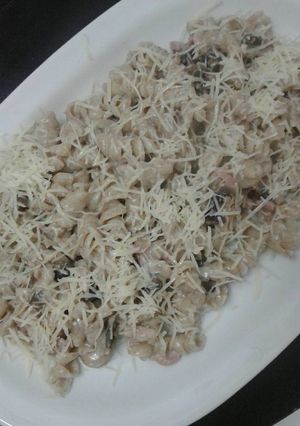 Una foto de Pasta light integral con crema de champignones y jamón cocido
