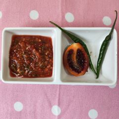 A picture of Tomarillo(Tree tomato) and tomatoes chutney.