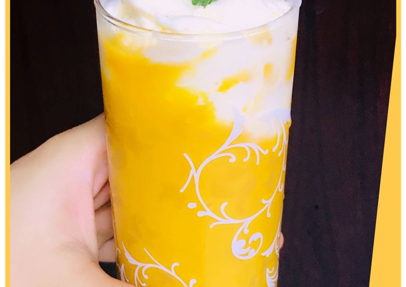 Vanilla mango mousse