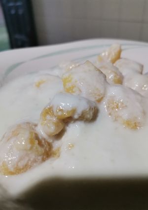 A picture of Meethi dahi phulki.