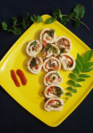 सूजी वेज राॅल्स (Suji veg rolls recipe in hindi) रेसिपी मुख्य फोटो