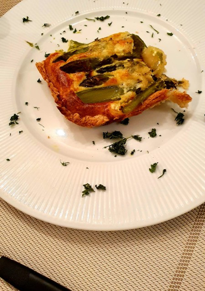 Una foto de Tarta de espárragos con queso mascarpone