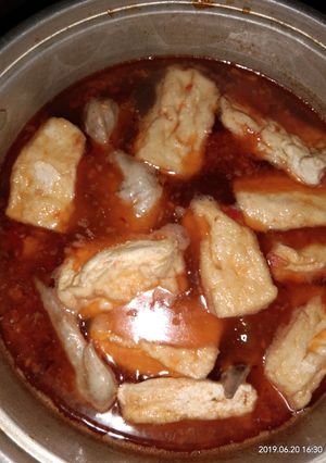Foto resep Tahu dan sayap ayam kuah merah