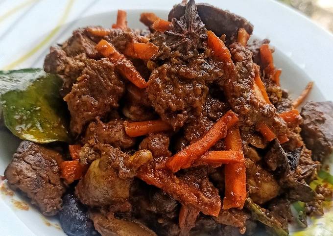 Jeroan Wortel Bumbu Kecap (ati ampela)