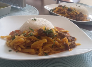 Una foto de Olluquito con carne