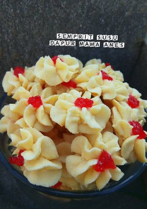 Foto resep Semprit susu 3 bahan