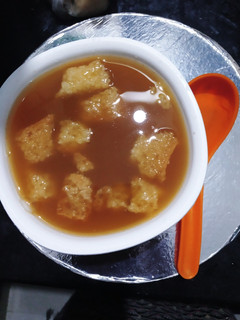 ஹோம்மேடு தக்காளி சூப் (Homemade thakkali soup recipe in tamil) செய்முறை முக்கிய புகைப்படம்