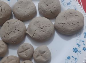 Una foto de Galletas de Maizena de chocolate (fécula de maíz) fácil y rápidas