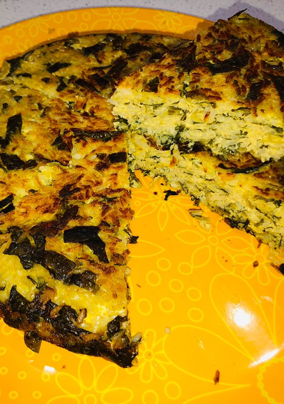 Una foto de Tortilla de arroz 🍚 y lechuga 🥬