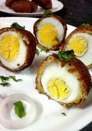 A picture of Egg bombs.