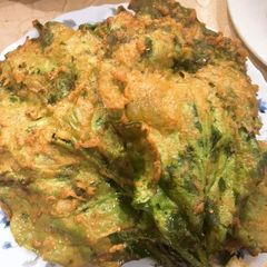 A picture of Fried spinach.