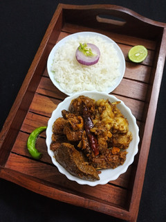 দৈ-গোলমরিচ মাটন(Doi-golmorich mutton recipe in Bengali) রেসিপির প্রধান ছবি