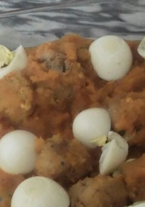 A picture of Koofta curry.