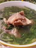 Canh rau tần ô nấu xương heo