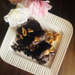 A picture of Eggless brownies.