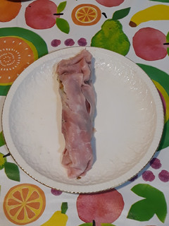 Una foto de Crep al revés, con harina de garbanzo y aguacate en la masa