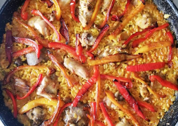 Paella de conejo