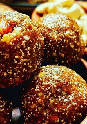 A picture of Gond Atta Dry fruit Ladoo.