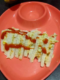 રશીયન સલાડ સેન્ડવીચ (Russian Salad Sandwich Recipe in Gujarati) રેસીપી મુખ્ય ફોટો
