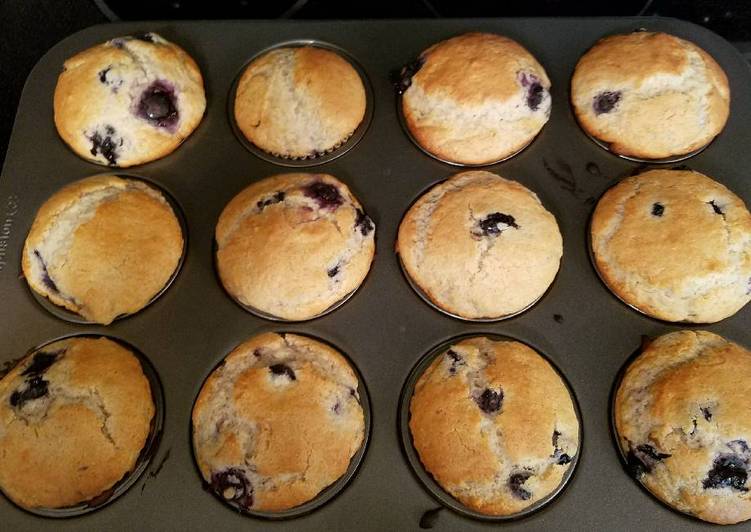 Recipe: Yummy Blueberry Lemon Muffins