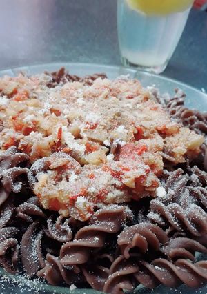Una foto de Pasta integral+salsa casera!