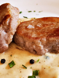 Una foto de Solomillo de cerdo en salsa de pimienta
