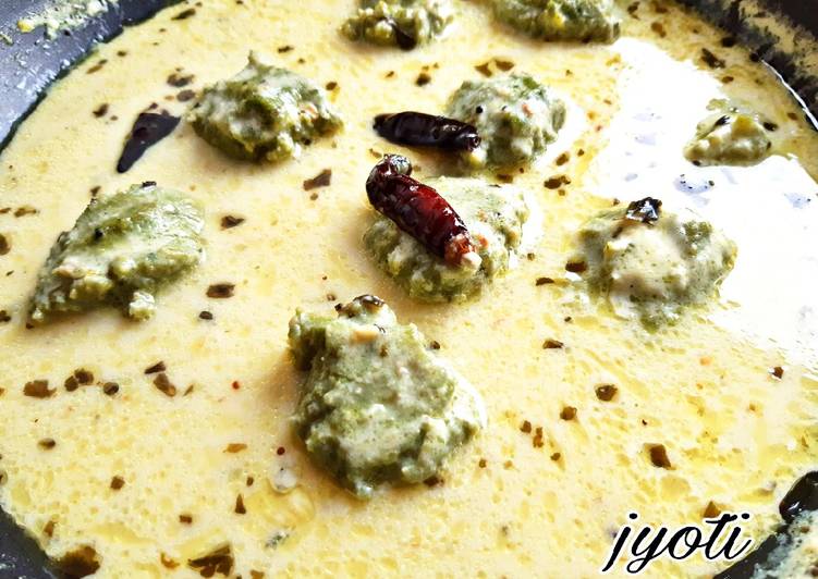 Recipe of Favorite Kadhi Pakoda