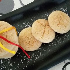A picture of Coconut cookies.