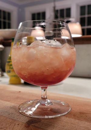 A picture of Raspberry Bramble Cocktail.