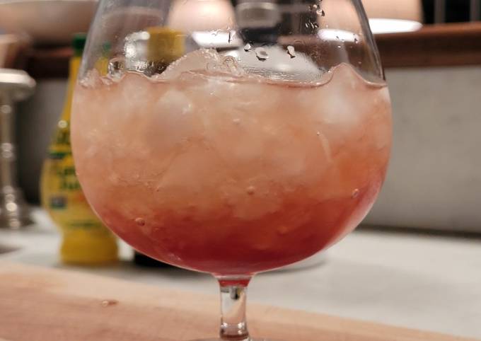Raspberry Bramble Cocktail